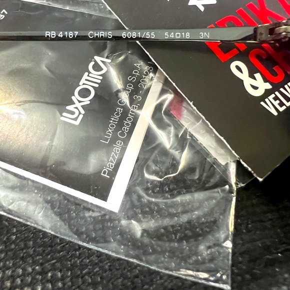 Ray- Ban Erika & Chris Velvet Edition Blue - Picture 4 of 4